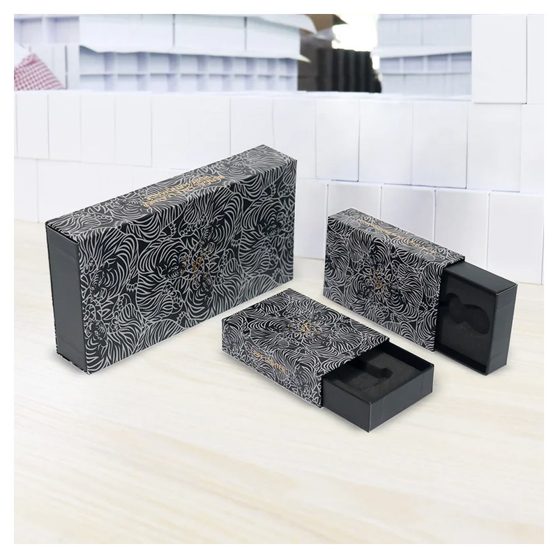 Gift box · Ref 083